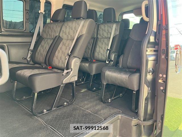 Nissan Caravan 2025-03 8883392-13
