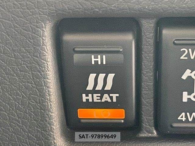 Nissan Caravan 2022-07 1307353-12