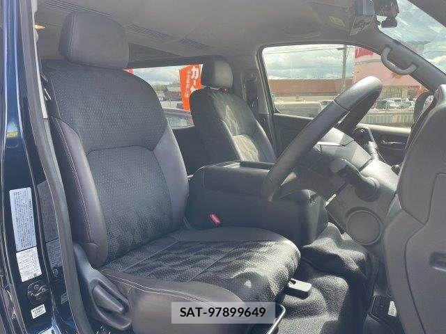 Nissan Caravan 2022-07 1307353-15