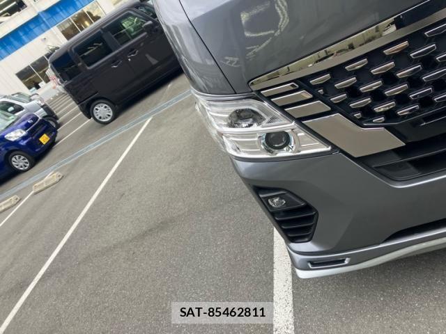 Nissan Caravan 2023-06 2246690-9