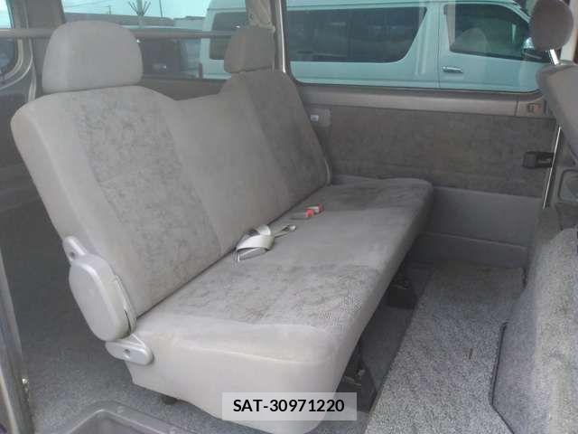Nissan Caravan 2009-12 4751802-11