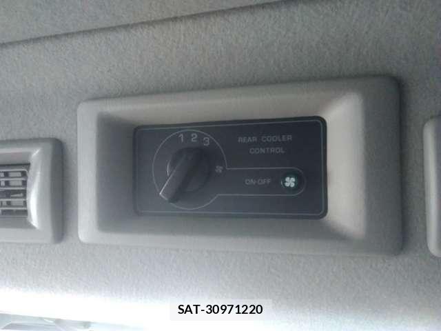 Nissan Caravan 2009-12 4751802-21