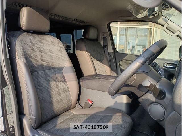 Nissan Caravan 2023-02 4933027-9