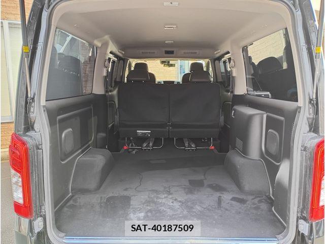 Nissan Caravan 2023-02 4933027-6