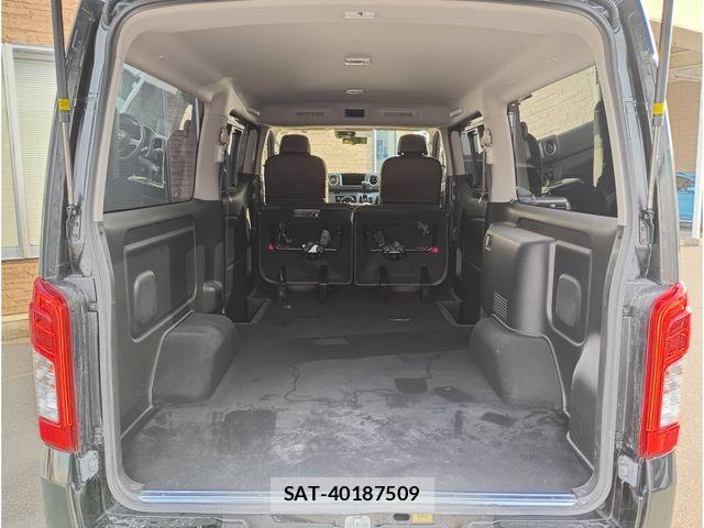 Nissan Caravan 2023-02 4933027-7