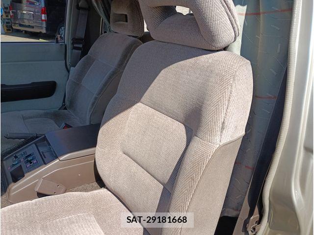 Nissan Caravan 1991-12 5861225-10