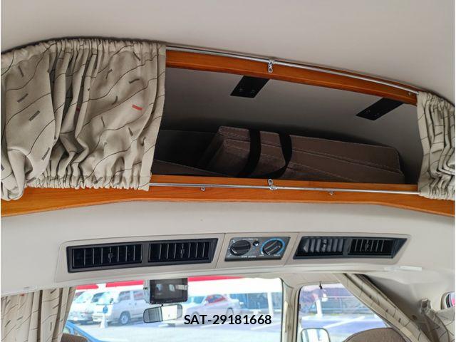 Nissan Caravan 1991-12 5861225-16
