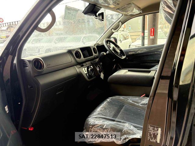 Nissan Caravan 2026-04 6008015-22