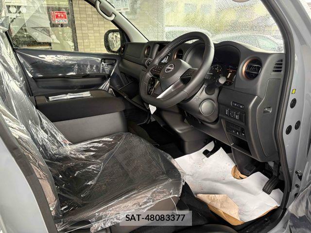 Nissan Caravan 2026-04 6008014-8