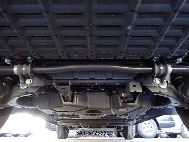 Nissan Caravan 2023-04 6212338-26