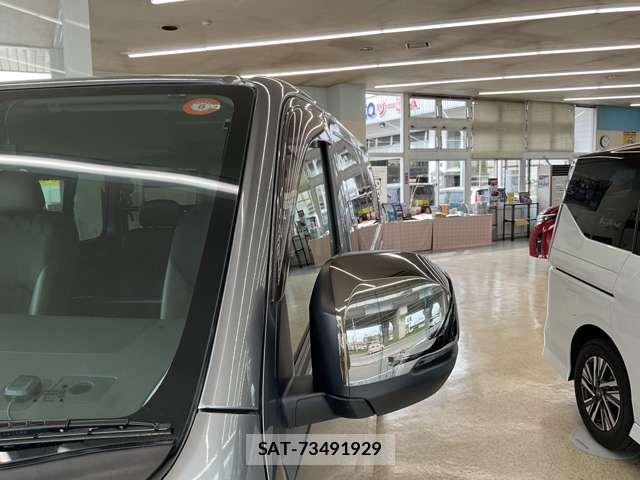 Nissan Caravan 2022-09 7057834-14