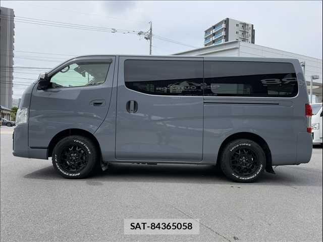Nissan Caravan 2022-12 7215820-13