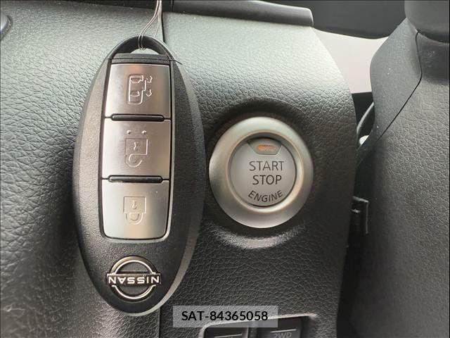 Nissan Caravan 2022-12 7215820-16