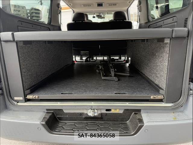 Nissan Caravan 2022-12 7215820-18