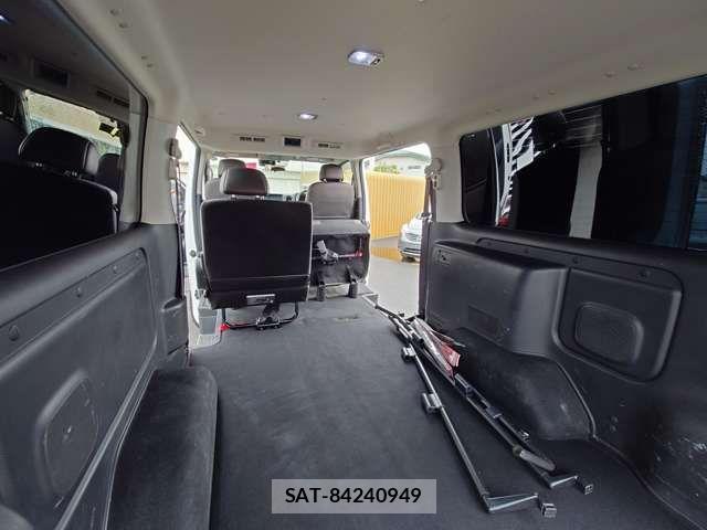 Nissan Caravan 2022-05 7215818-18