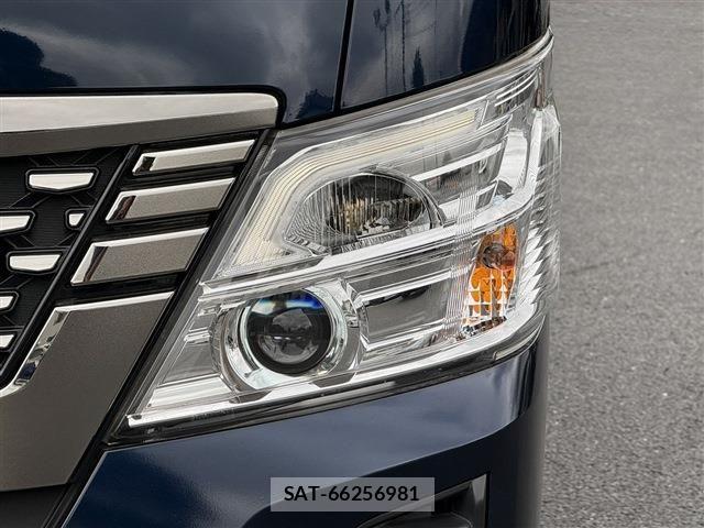 Nissan Caravan 2023-02 7215824-9