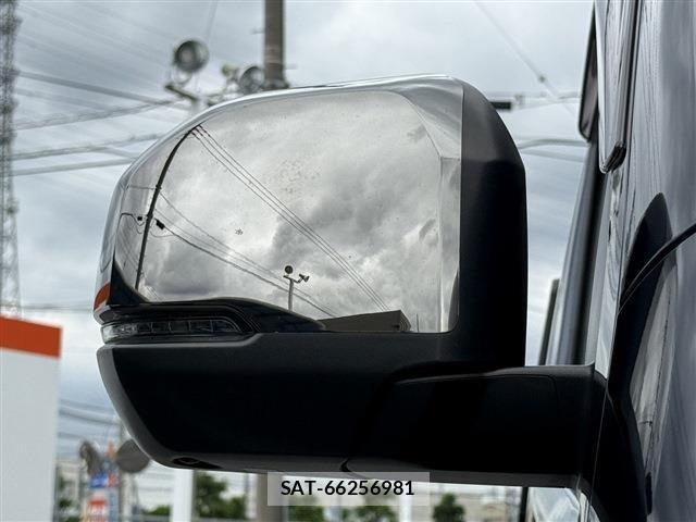 Nissan Caravan 2023-02 7215824-15