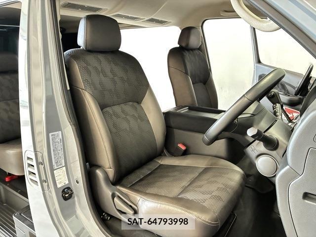 Nissan Caravan 2023-08 7326104-9