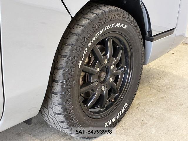Nissan Caravan 2023-08 7326104-29