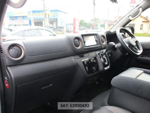 Nissan Caravan 2023-12 7357100-11