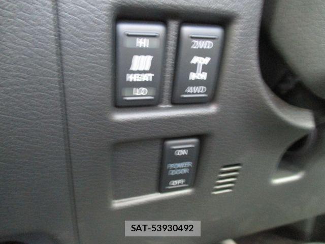 Nissan Caravan 2023-12 7357100-27