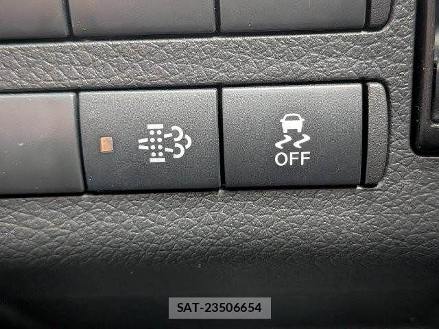 Nissan Caravan 2024-10 7357095-8