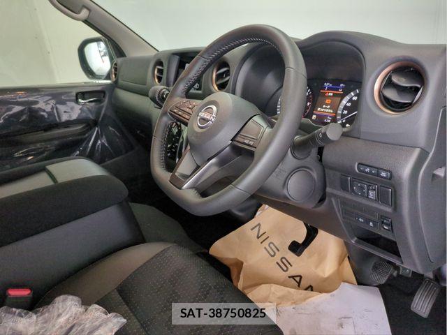 Nissan Caravan 2026-05 7391574-25