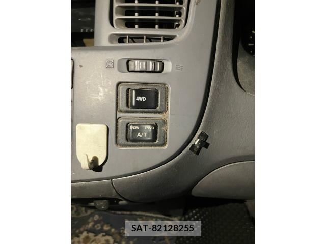Nissan Caravan 2005-06 7391570-16