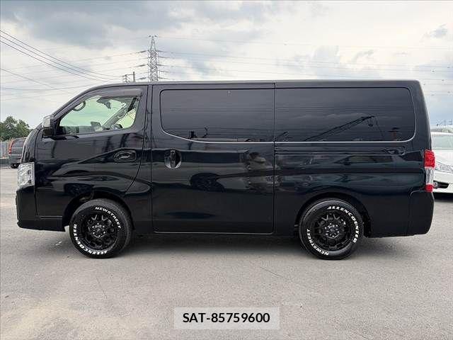 Nissan Caravan 2022-06 7615399-10