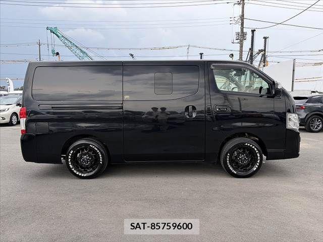 Nissan Caravan 2022-06 7615399-11