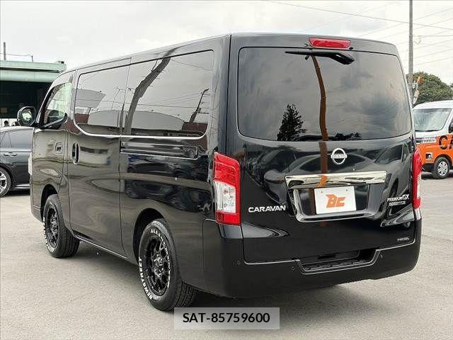 Nissan Caravan 2022-06 7615399-12