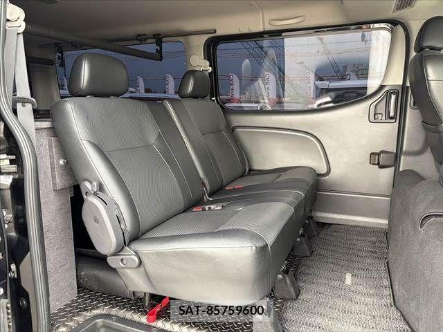 Nissan Caravan 2022-06 7615399-19