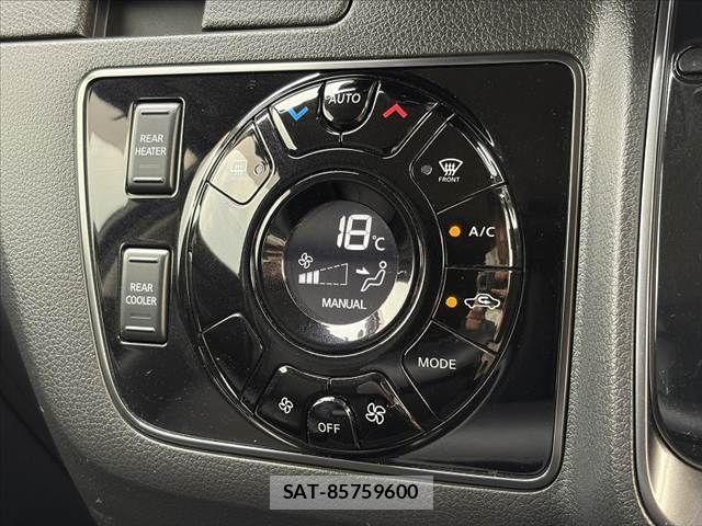 Nissan Caravan 2022-06 7615399-3
