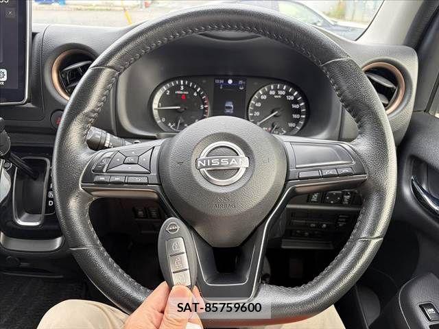 Nissan Caravan 2022-06 7615399-6