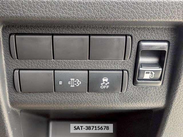 Nissan Caravan 2026-06 7783293-13