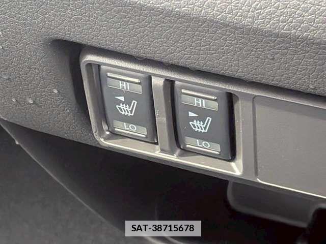 Nissan Caravan 2026-06 7783293-14