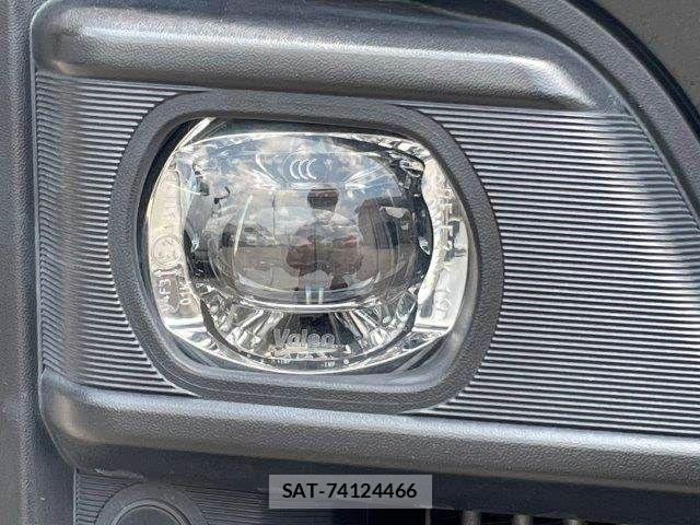 Nissan Caravan 2022-12 7783278-28