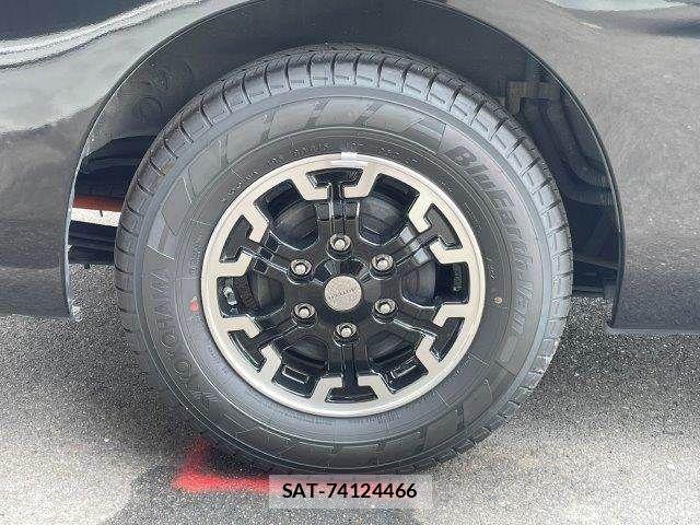 Nissan Caravan 2022-12 7783278-29