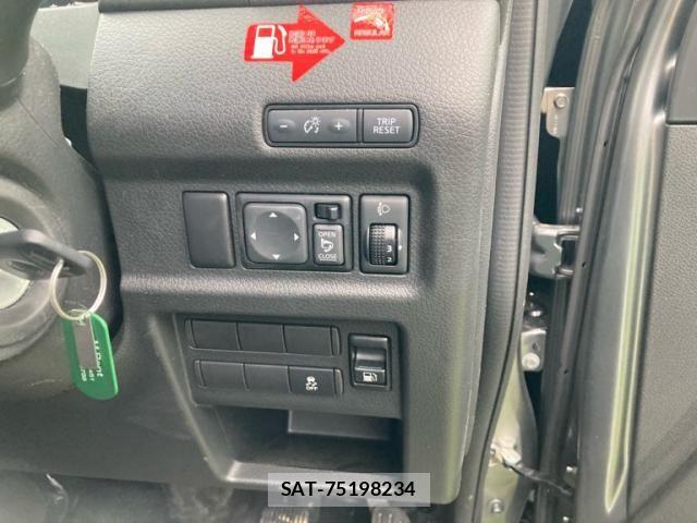 Nissan Caravan 2025-10 7875666-12