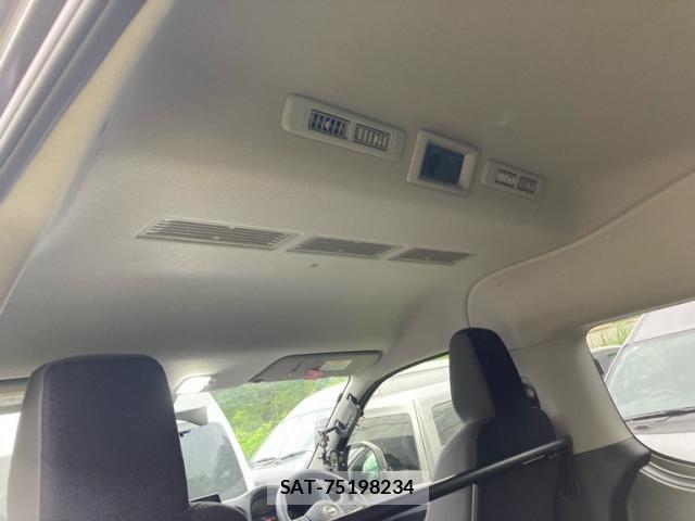 Nissan Caravan 2025-10 7875666-17