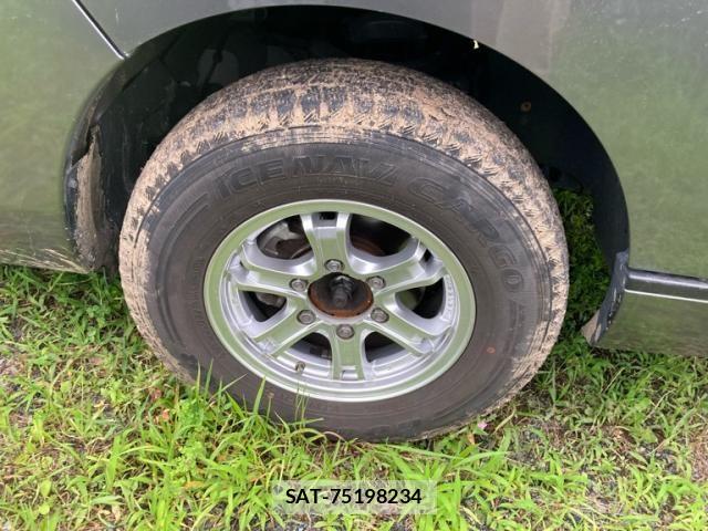 Nissan Caravan 2025-10 7875666-2