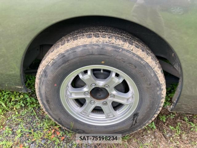 Nissan Caravan 2025-10 7875666-5