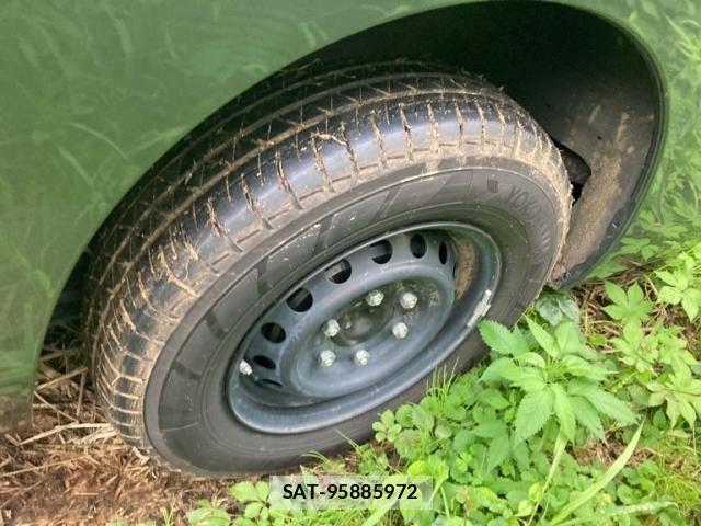 Nissan Caravan 2025-10 7875667-12