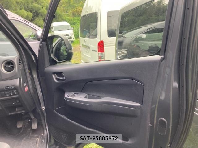 Nissan Caravan 2025-10 7875667-4