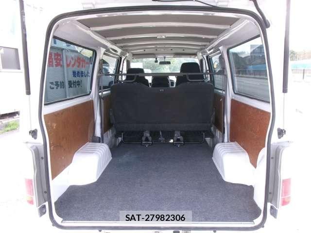 Nissan Caravan 2011-03 7902390-13