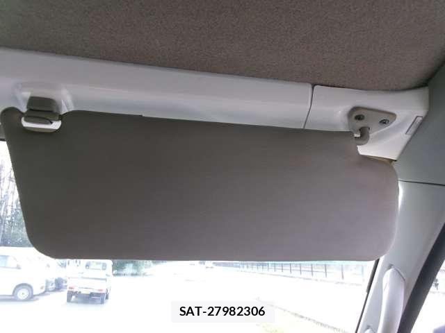 Nissan Caravan 2011-03 7902390-25