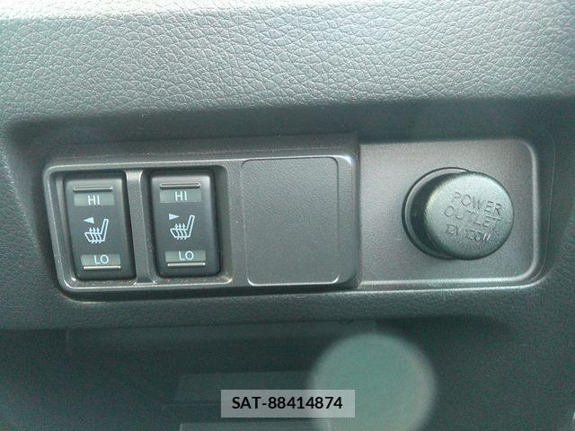Nissan Caravan 2022-06 7978756-12