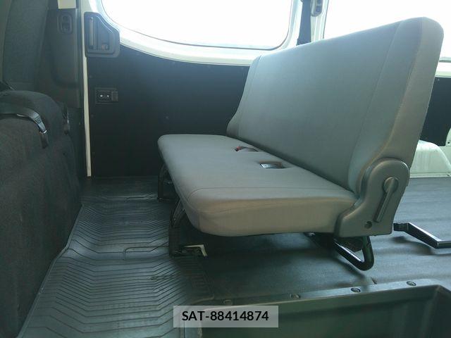 Nissan Caravan 2022-06 7978756-16
