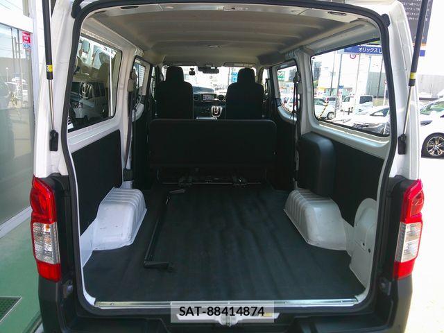 Nissan Caravan 2022-06 7978756-23