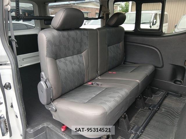 Nissan Caravan 2022-06 8034740-15